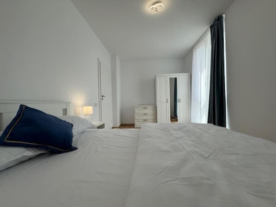 Joy City Stay Vivalia 7B-25 Тімішоара Екстер'єр фото